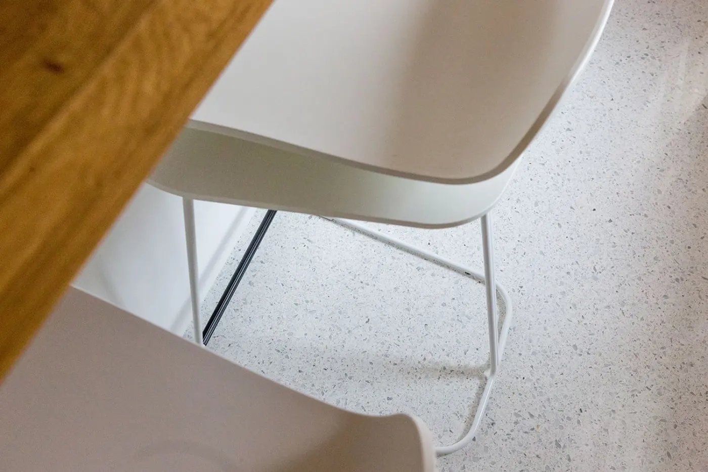 Pavimento in Lixio®+ graniglia a basso spessore, superficie realizzata