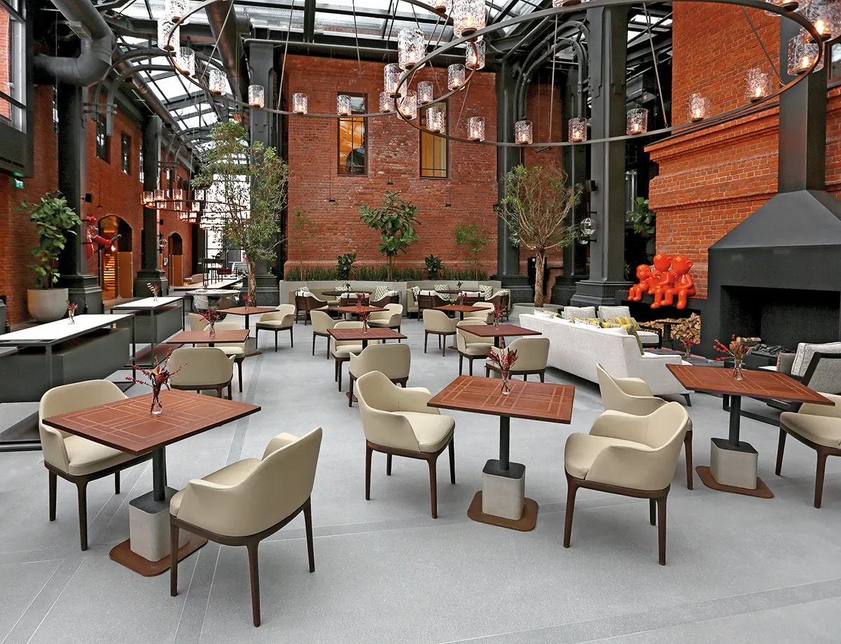 Sala di un ristorante con pavimento alla veneziana Lixio