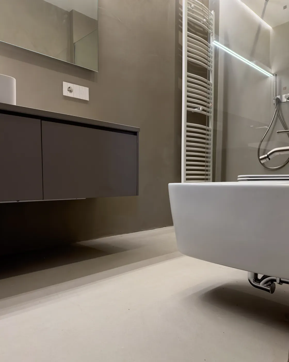 pavimento in resina Solidro bagno